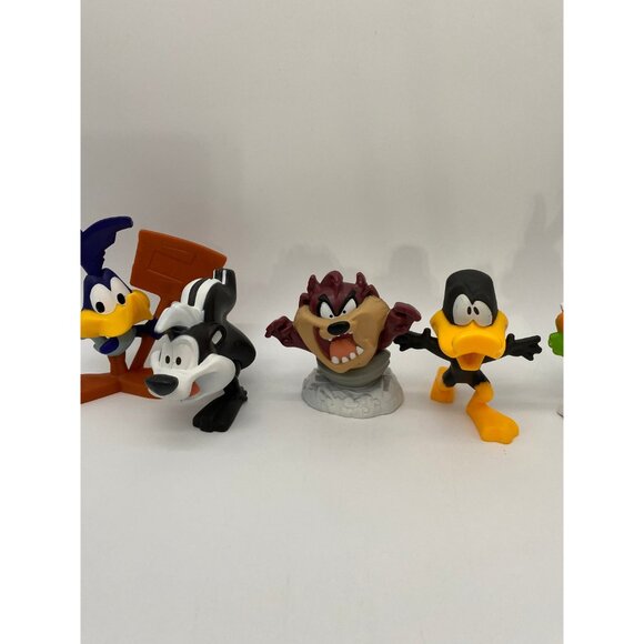2020s McDonald's Looney Tunes Characters Happy Meal Toys Set 1 - Picture 3 of 6